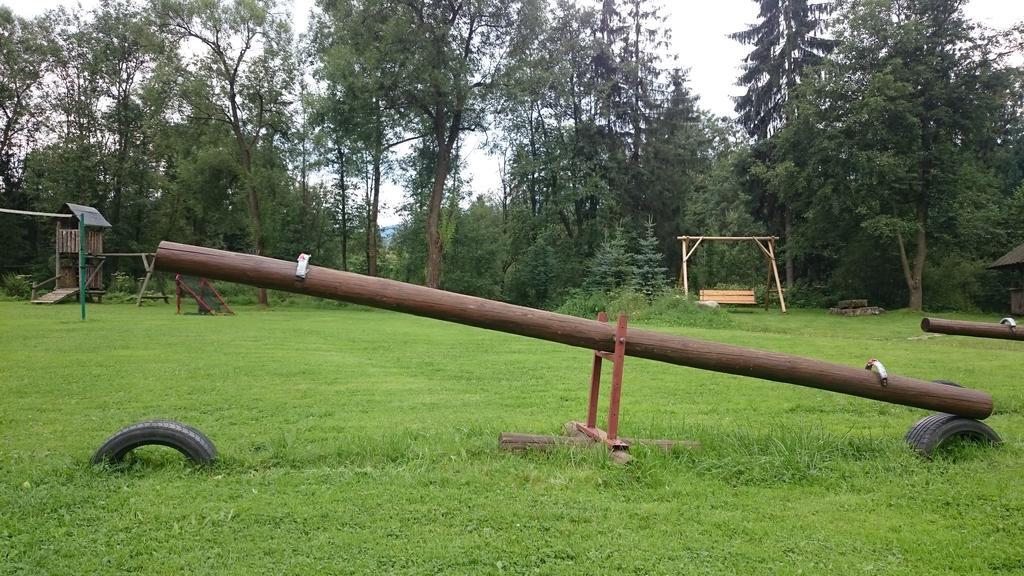 Gospodarstwo Agroturystyczne Bustrycki Poronin Ngoại thất bức ảnh